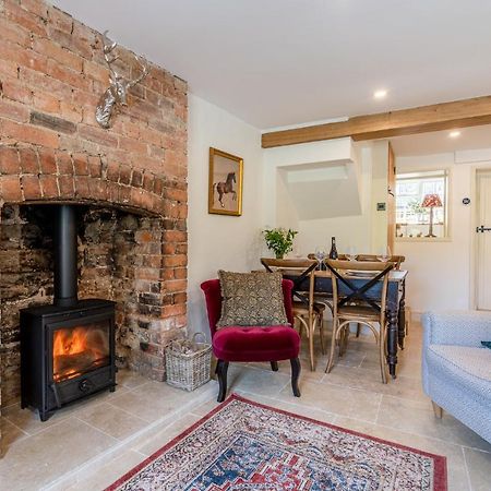 Poppy Cottage Broadwell  外观 照片