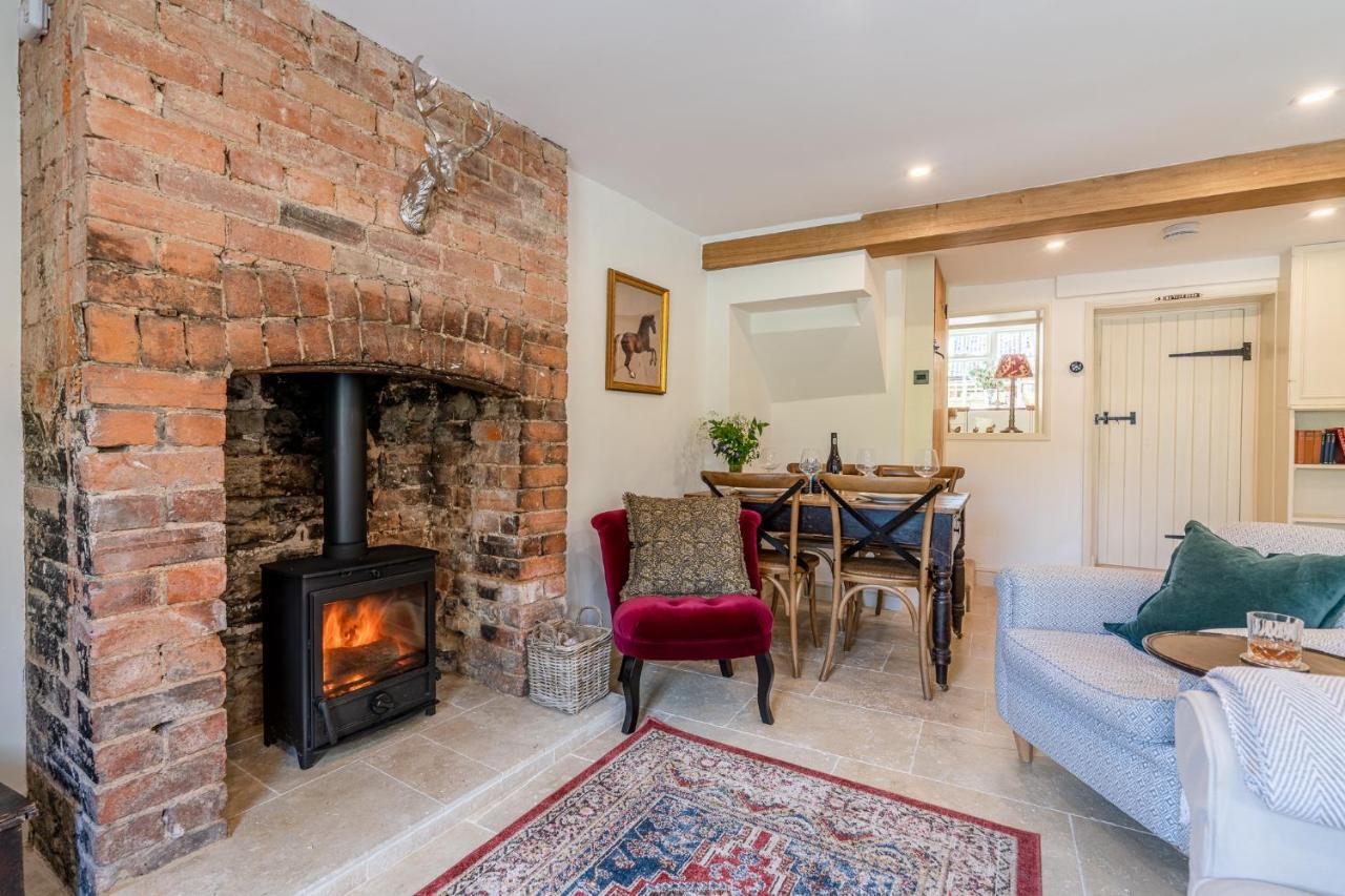 Poppy Cottage Broadwell  外观 照片